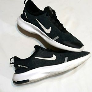 Nike flex experience 8 Women's running shoe size 9